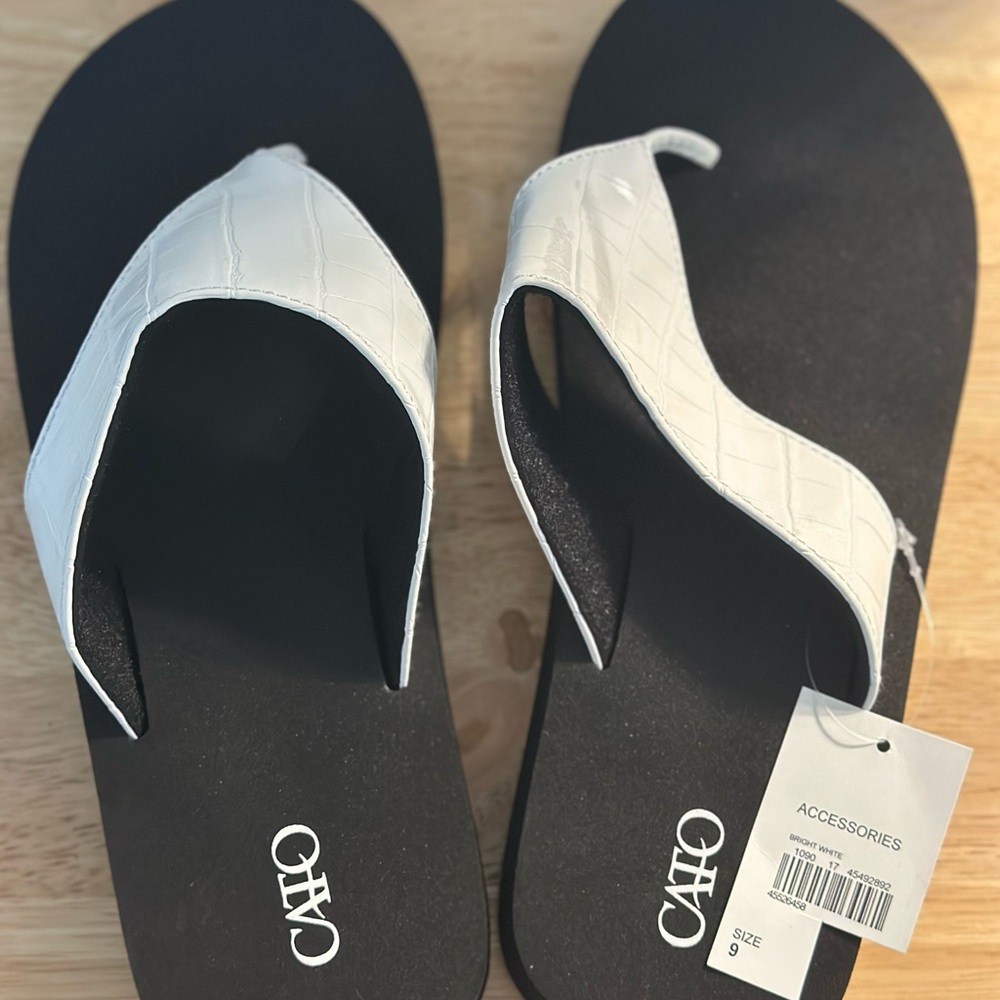 Cato Black and White Textured Sandals